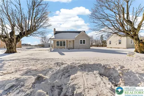 5466 Nor Bath Blvd, Northampton, PA 18067