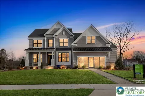 5395 Red Oak Dr, Coopersburg, PA 18036