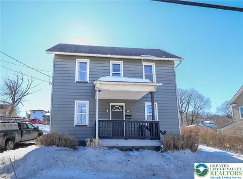 445 W Central Ave, Bangor, PA 18013