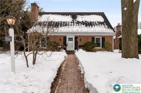 2714 W Washington St, Allentown, PA 18104
