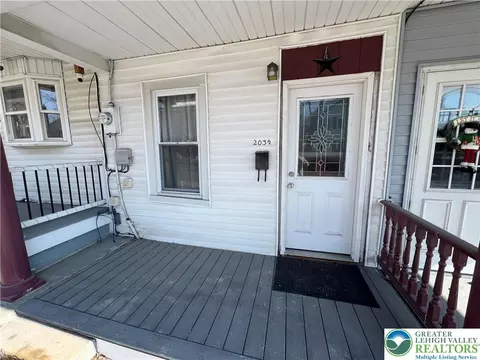 203 N Lehigh St, Tamaqua, PA 18252