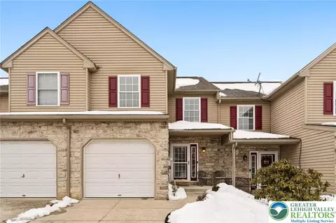 1616 Greystone Cir, Alburtis, PA 18011