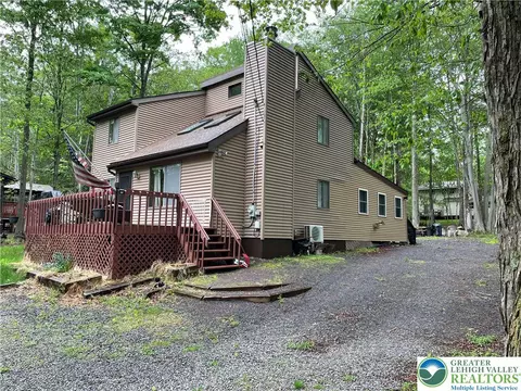 72 Creek View Dr E, Clifton Twp, PA 18424