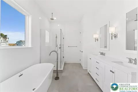 Bath - 6851 Smith Ct, Bath, PA 18014 photo 5 of 5