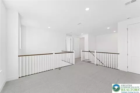 Entry Way - 6851 Smith Ct, Bath, PA 18014 photo 1 of 4