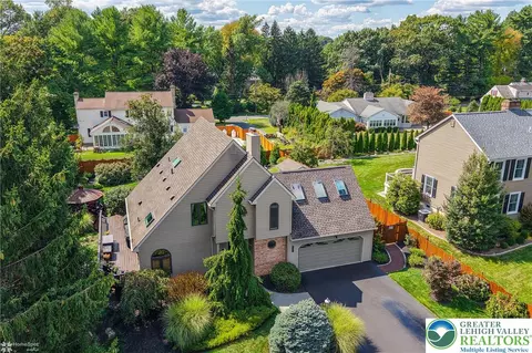 2821 Center St, Bethlehem, PA 18017