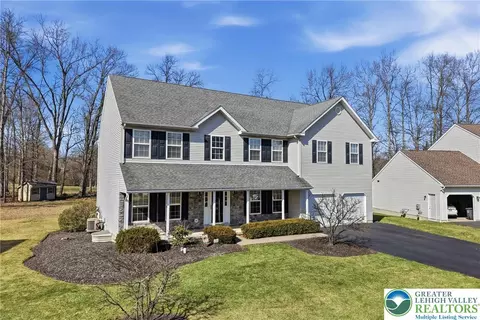 59 Fairway Ct, Quakertown, PA 18951