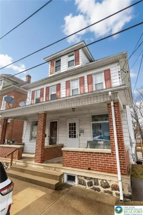 235 N 7th St, Bangor, PA 18013