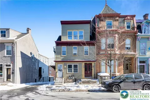 30 S 5th St, Easton, PA 18042