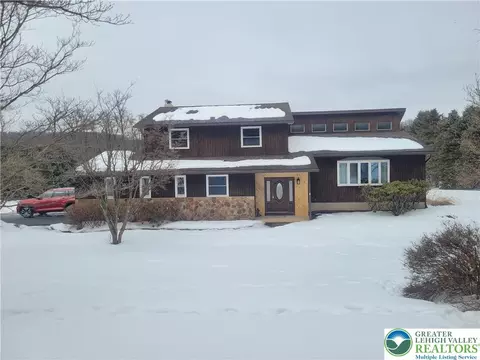 149 Bitting Rd, Alburtis, PA 18011