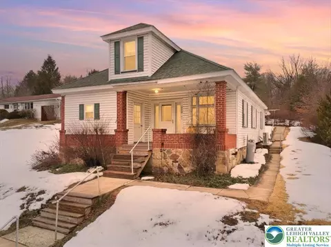 558 Mahoning Dr E, Lehighton, PA 18235