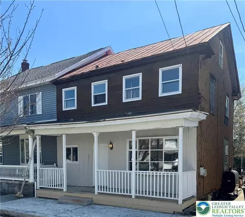 13 E Ludlow St, Summit Hill, PA 18250