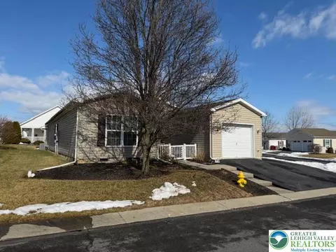 639 San Simeon Pl, Forks Twp, PA 18040