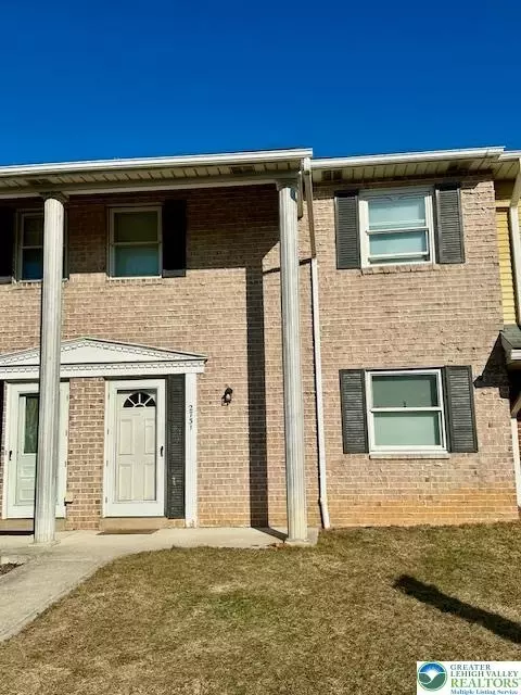 2731 Diane Blvd, Allentown, PA 18109