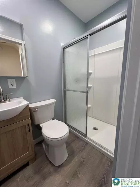 Bath - 139 Main St, Hellertown, PA 18055 photo 2 of 2