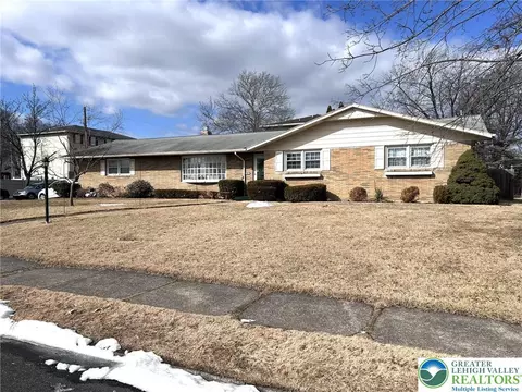 1705 E Cedar St, Allentown, PA 18109