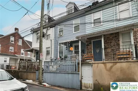912 Spruce St, Easton, PA 18042