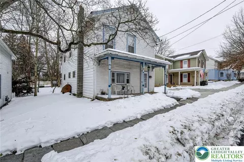 10 E Harrison St, Tunkhannock, PA 18657