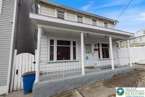 300 Pitt St, Tamaqua, PA 18252