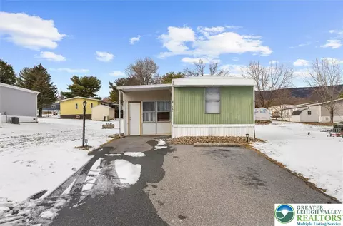 161 Windsor St, Walnutport, PA 18088