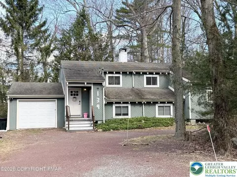 9 Sassafras Rd, Lake Harmony, PA 18624