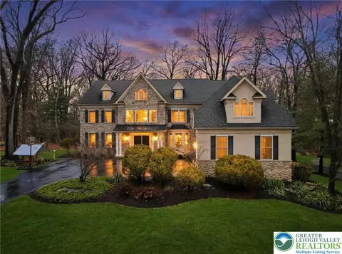 4321 Lotus Ln, Coopersburg, PA 18036