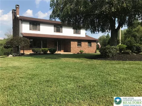 1410 Quarry Dr, Bethlehem, PA 18020