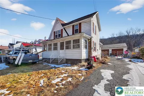717 N Main St, Archbald, PA 18403