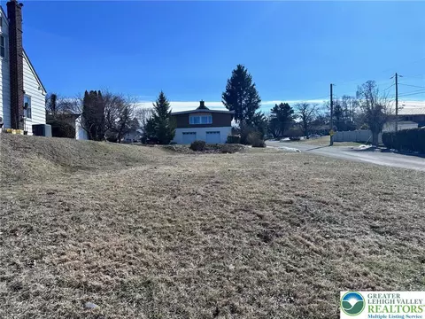 952 E Hamilton St, Allentown City, PA 18109