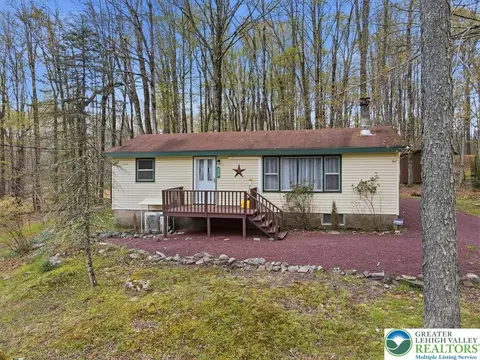 173 Bushkill Dr, Pocono Lake, PA 18347