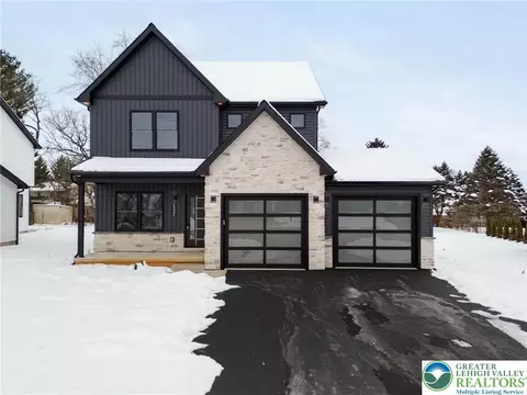 1332 Lincoln St, Catasauqua, PA 18032