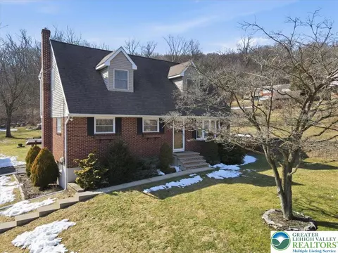 15 Flagler St, Williams Twp, PA 18042