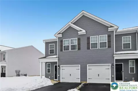1138 Martin Rd, Breinigsville, PA 18031