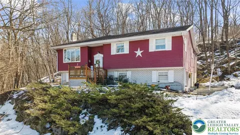 4030 Spring St, Egypt, PA 18052