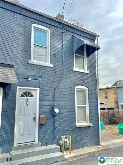 35 Spruce St, Allentown, PA 18101