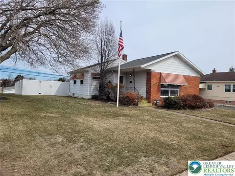 1568 Luzerne St, Bethlehem, PA 18017