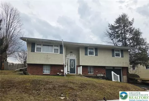 443 Bath Ave, Catasauqua, PA 18032