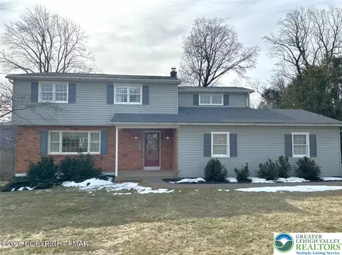 348 Wedgewood Dr, Palmer Township, PA 18045