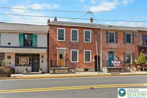 104 S Chestnut St, Bath, PA 18014