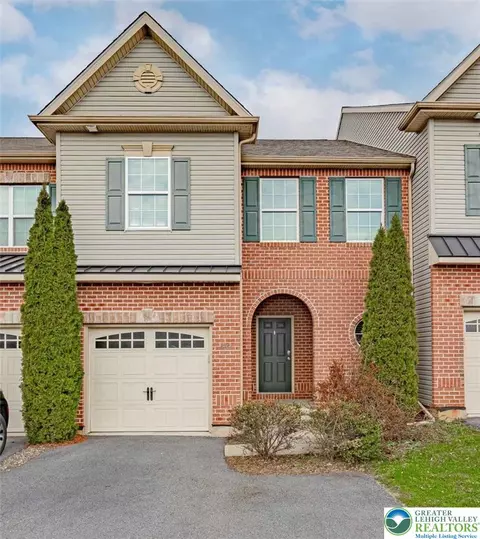 5151 Dogwood Trl, Allentown, PA 18104