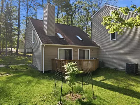 Exterior - 3322 Windermere Dr, Saw Creek, PA 18324 photo 13 of 26
