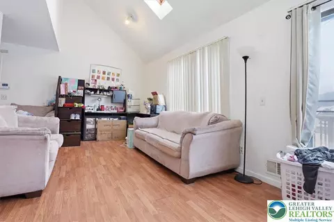 Other - 3322 Windermere Dr, Saw Creek, PA 18324 photo 2 of 14