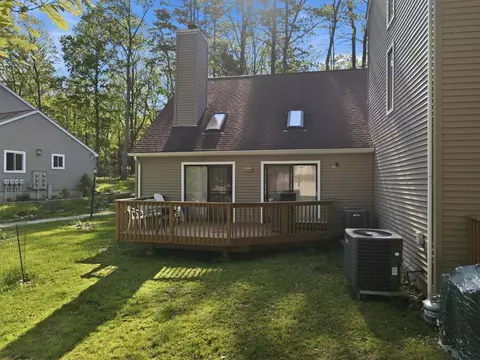 Exterior - 3322 Windermere Dr, Saw Creek, PA 18324 photo 16 of 26