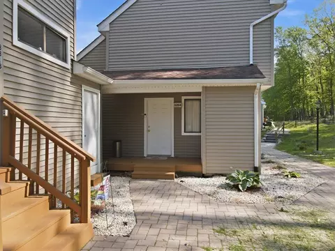 Other - 3322 Windermere Dr, Saw Creek, PA 18324 photo 8 of 14
