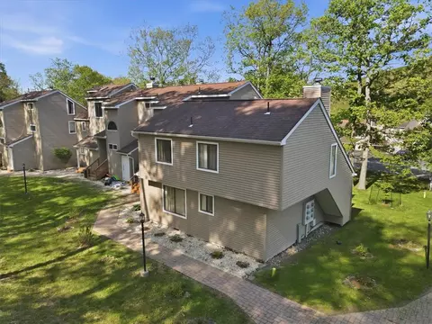 Other - 3322 Windermere Dr, Saw Creek, PA 18324 photo 10 of 14