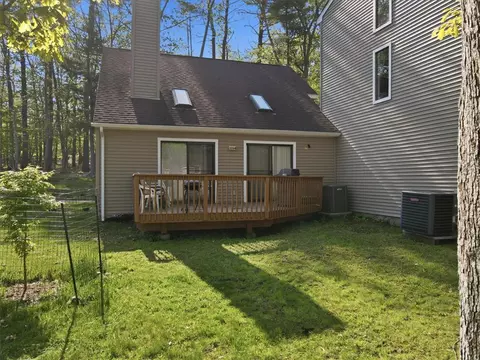 Exterior - 3322 Windermere Dr, Saw Creek, PA 18324 photo 15 of 26
