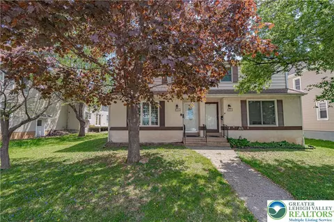 1241 2nd Ave, Hellertown, PA 18055
