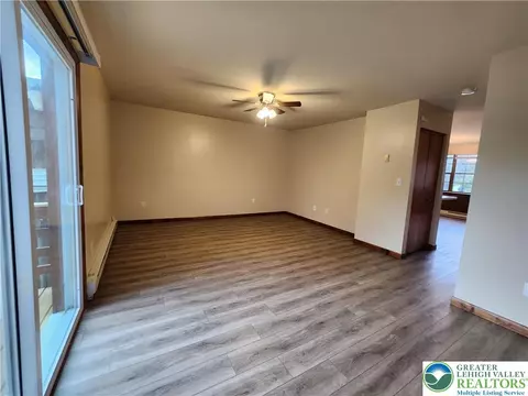 614 E Main St, Bath, PA 18014 photo 2