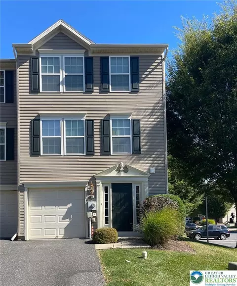 1145 Sparrow Way, Breinigsville, PA 18031