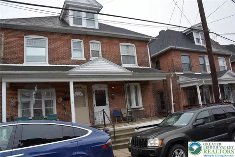 40 W Saucon St, Hellertown, PA 18055